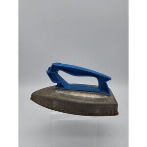 Vintage Wolverine Toy Iron- metal & plastic made in the U.S.A. Pat. No. 301